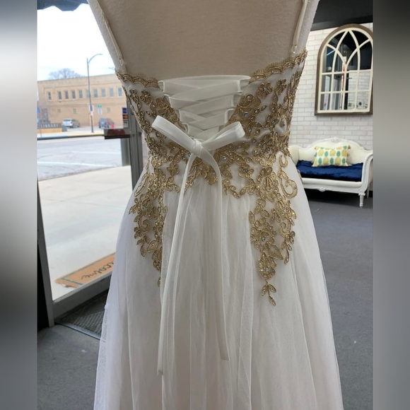 TLC Say Yes To The Prom Dress - Picture 11 of 14